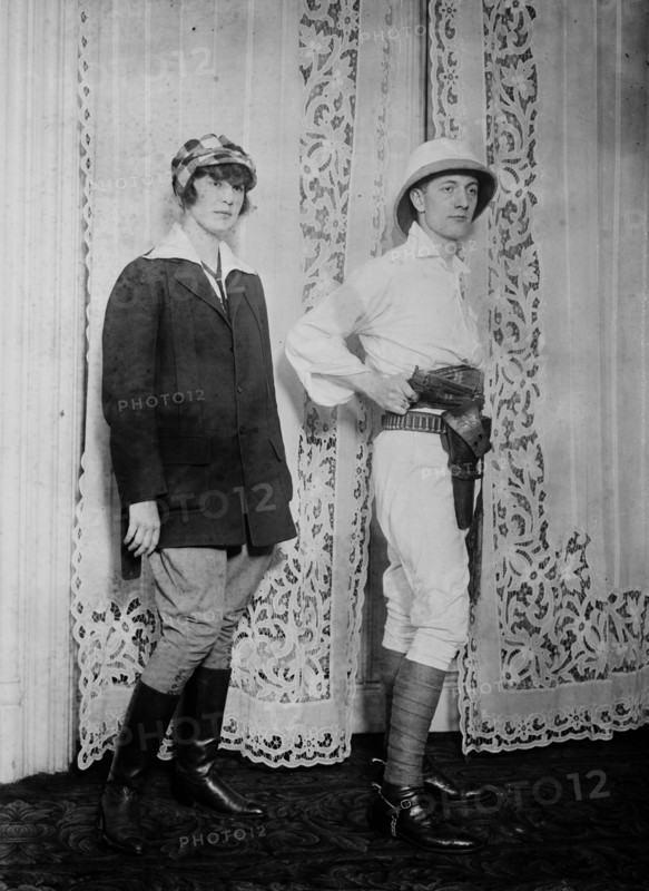 Date: 1910-1915 - Nancy Dixon and Arthur Sullivan