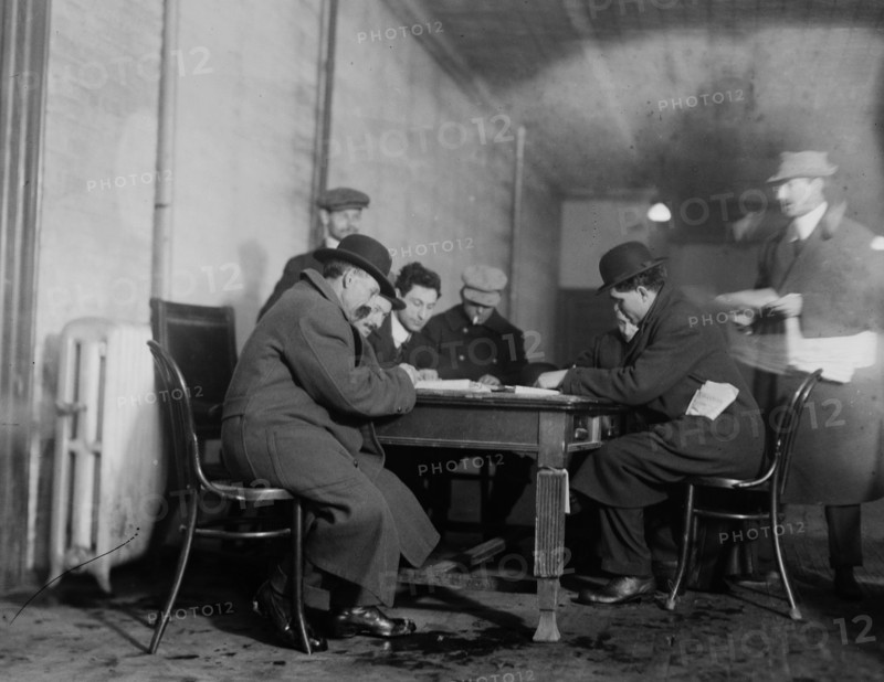 Date: 1910-1915 - New York Job Brueau