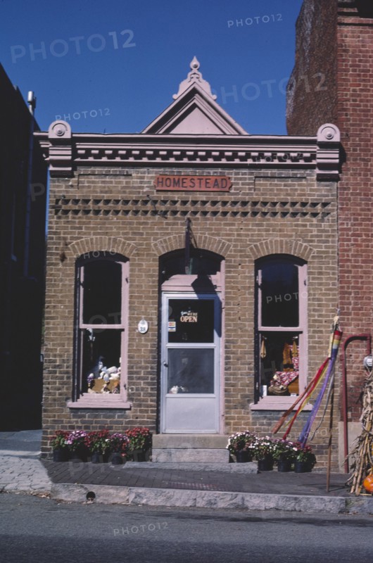 1980s America -  Homestead Store (Charmil Beauty Salon), Main Street, Jonesborough, Tennessee 1987