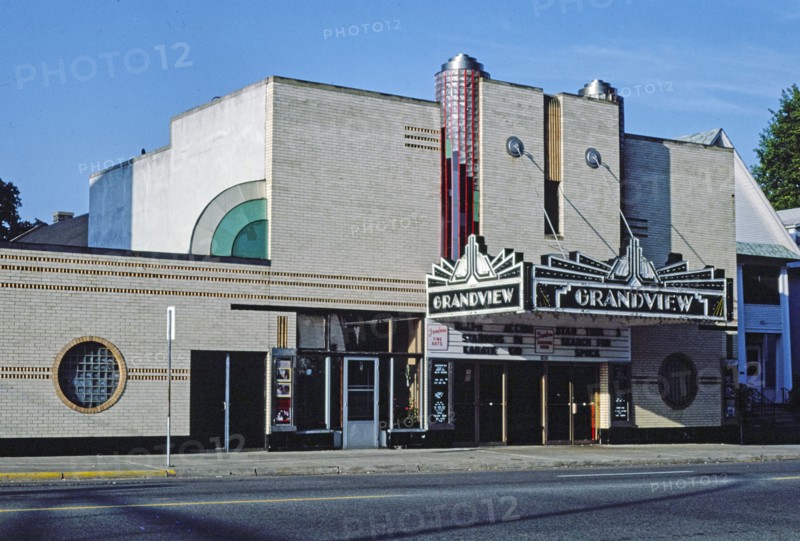 1980s America -  Grandview Theater, St Paul, Minnesota 1984