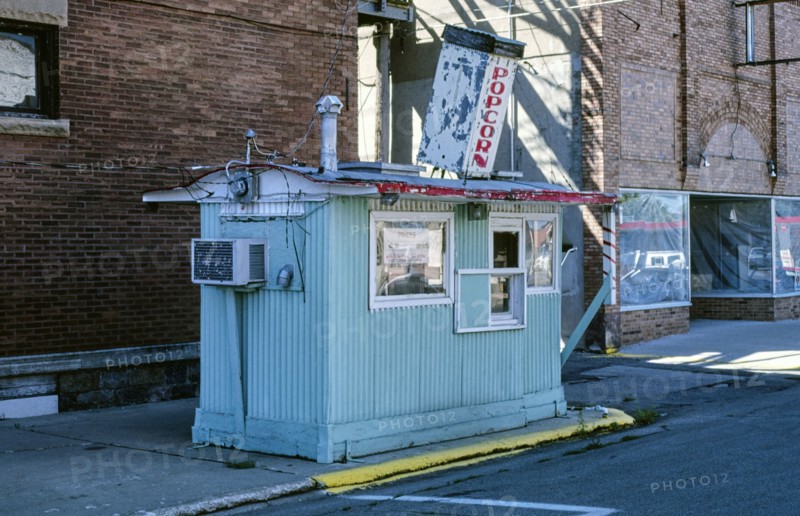 1980s America -  Popcorn Building, Storm Lake, Iowa 1987