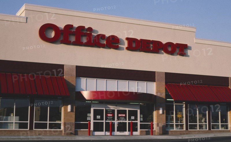 2000s America -  Office Depot, Denver, Colorado 2004
