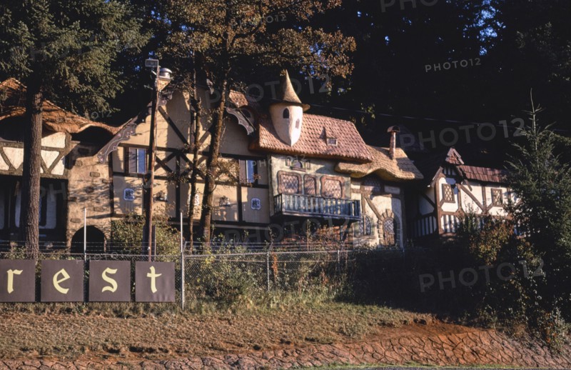 1980s America -   Enchanted Forest, Turner, Oregon 1987