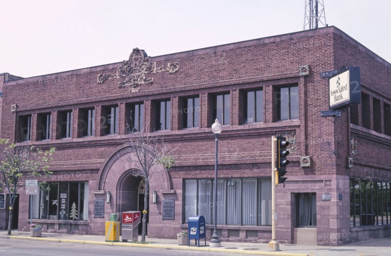 2000s United States -  First National Bank (1909), Associated Bank, Davenport Street, Rhinelander, Wisconsin 2003