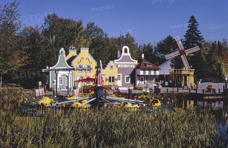 1990s America -   Story Land, Route 16, Glen, New Hampshire 1995