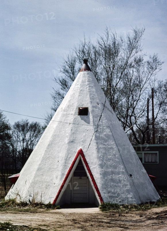 1980s United States -  Old motel, Hastings, Nebraska 1980