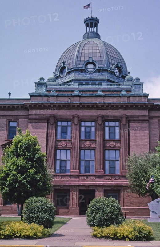 2000s United States -  Grant County Courthouse, angle 2, Lancaster, Wisconsin 2003