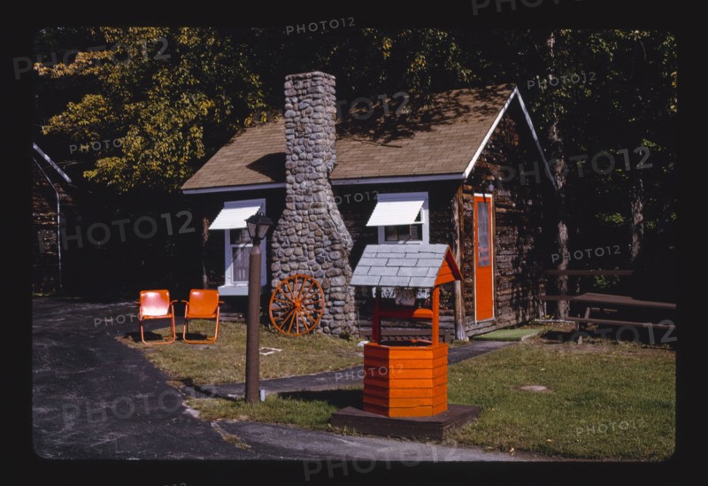 1990s United States -  Pemi Motor Court, North Woodstock, New Hampshire 1995