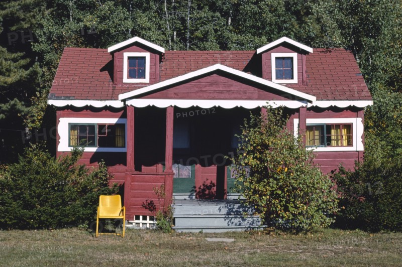 1980s United States -  Trail's End Motel, Route 2, Hanover, Maine 1984