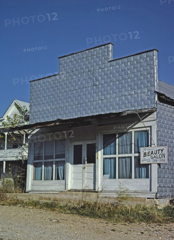 1970s America -  Ronnie's Beauty Salon, Norwood, Missouri 1979