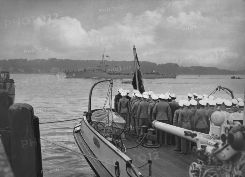 German sailors in Kiel watch the destroyer ORP "Burza" passing ca. 1935