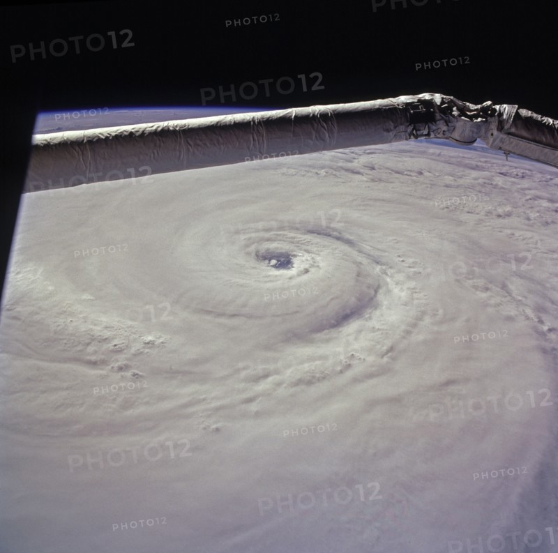 Earth observations taken from orbiter Discovery during STS-85 mission