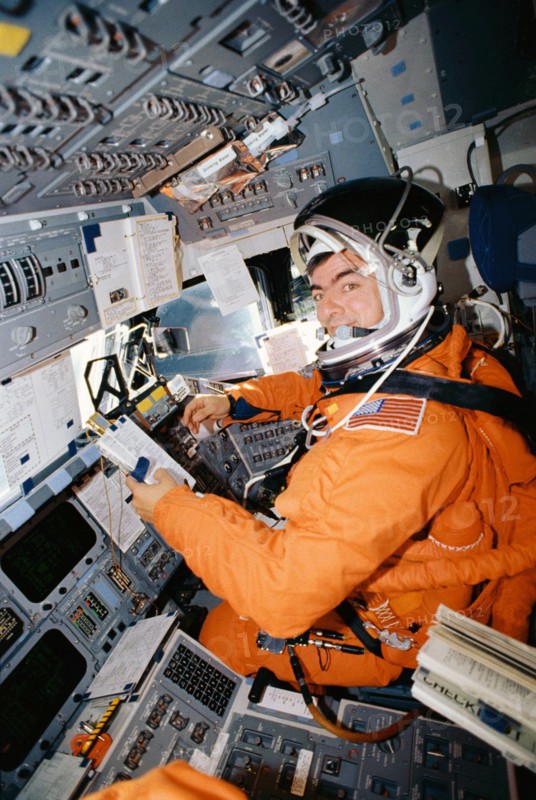 1992 - STS-46 Pilot Allen, in LES, at pilots station on OV-104's forward flight deck