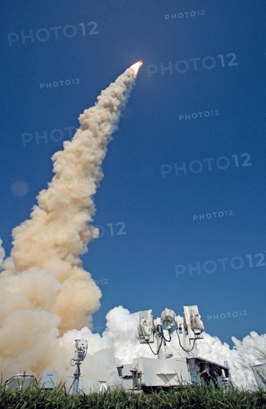 1992 - STS-47 Endeavour, Orbiter Vehicle (OV) 105, lifts off from KSC