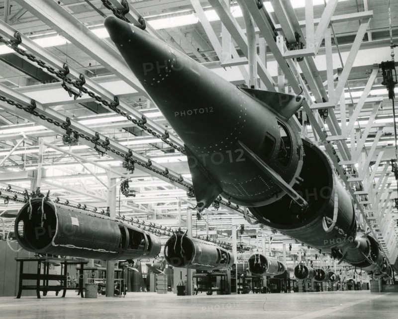Final assembly conveyor line, 1958