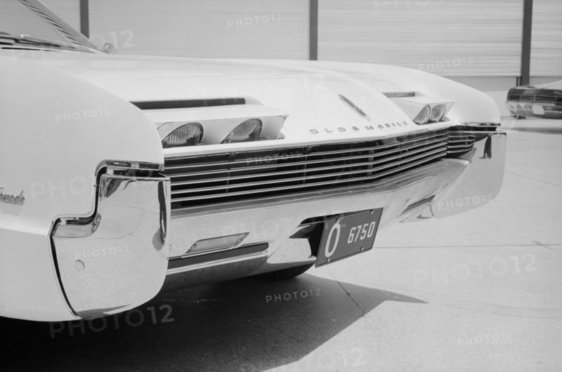 Oldsmobile 1966 Toronado