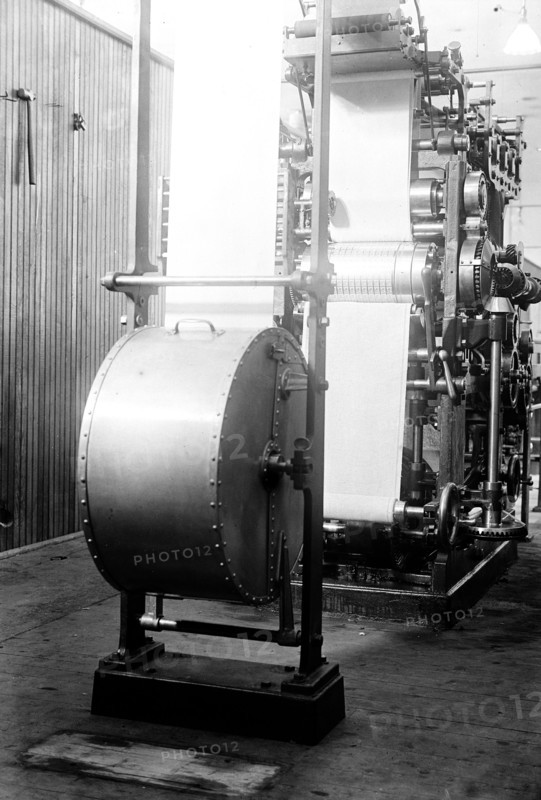 Early 1900s technology - Stamp machine ca. 1910-1917