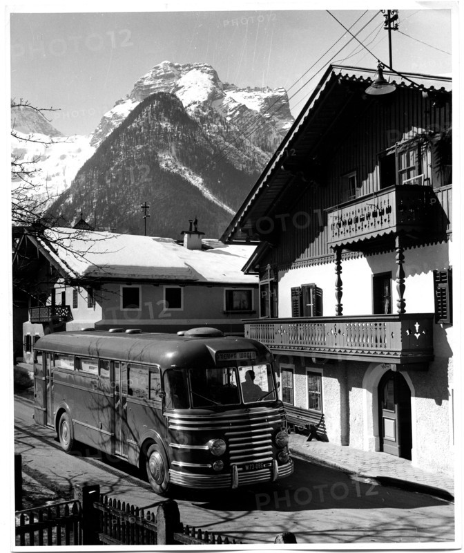 The Bookmobile Arrives at Lofer