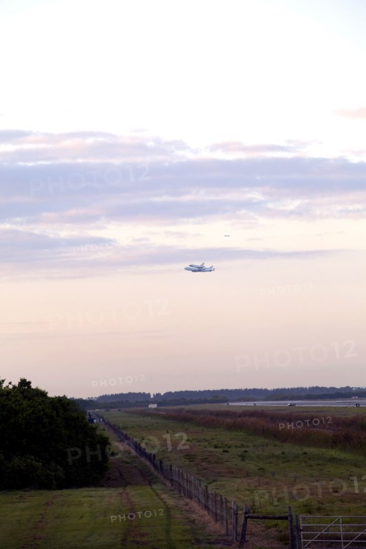CAPE CANAVERAL, Fla. – Space shuttle Discovery