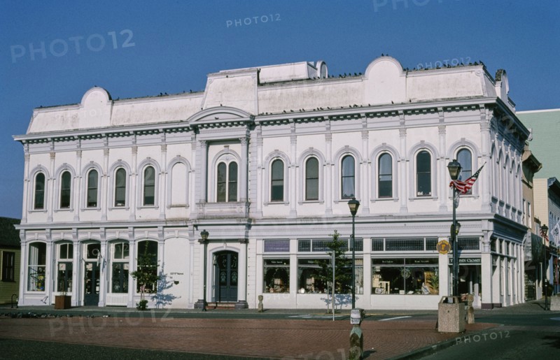 Commercial building