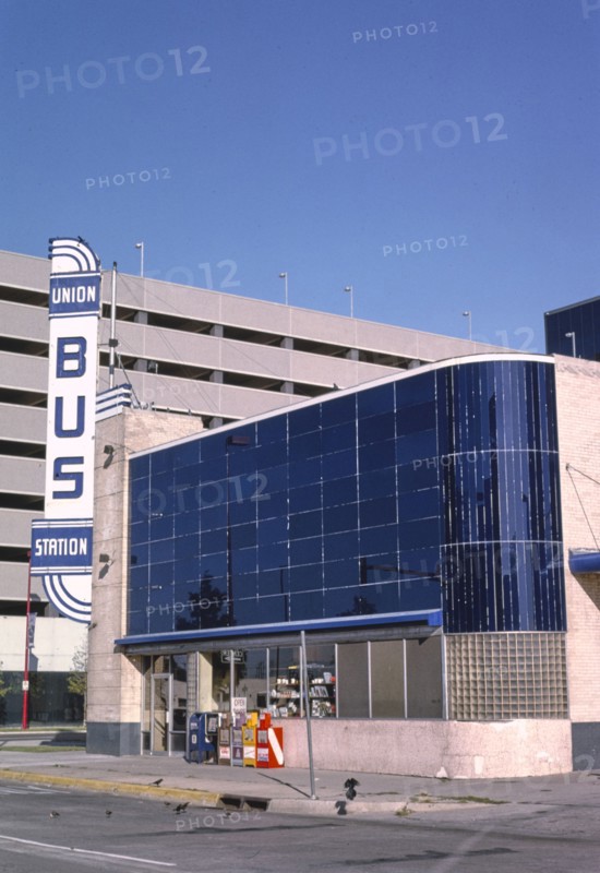 1990s United States -  Union Bus Station