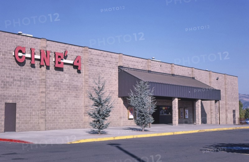 1980s America -  Cine 4, Medford, Oregon 1987