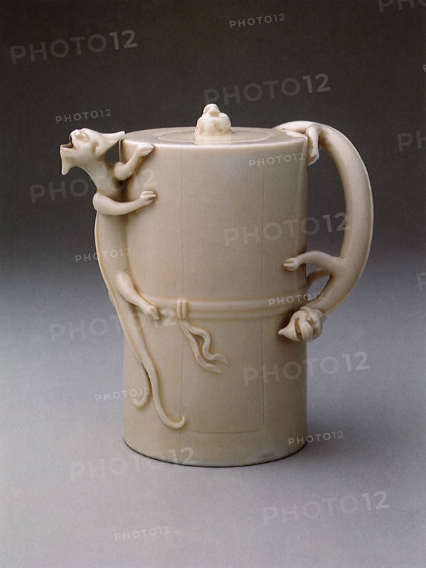 Porcelain Winepot.