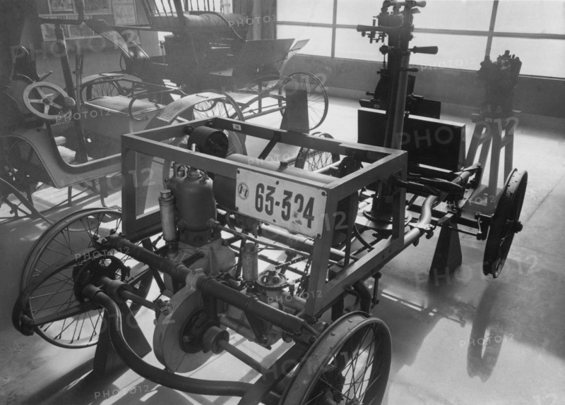 automobile de dion et bouton, paris, premier exemple de voiture utilitaire, 1899-900