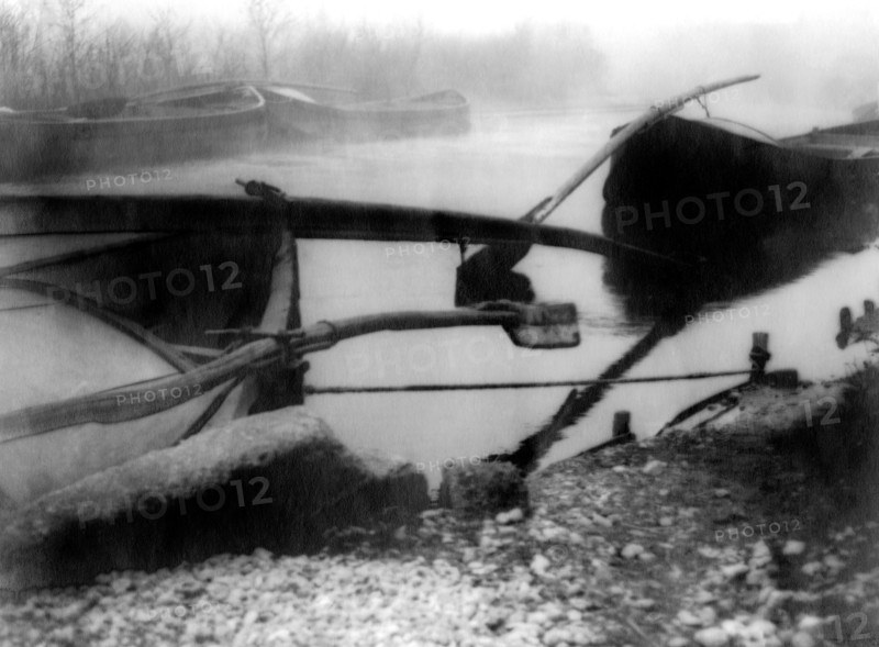 italy, lombardia, castelletto di cuggiono, fiume naviglio, 40's