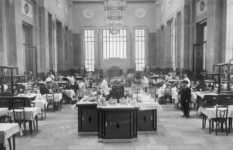 italy, lombardia, milan, railway station, restaurant, 1931