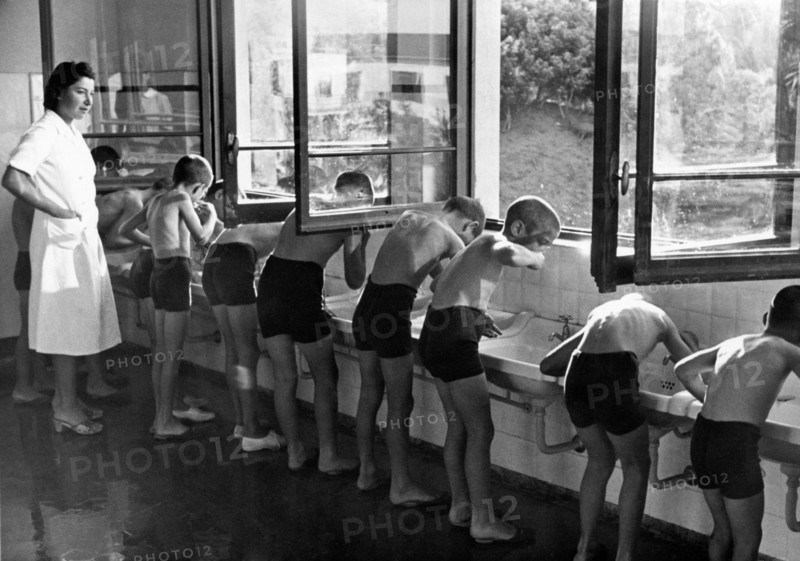 colonia lodolo all'abetone, toeletta mattutina, luglio 1939