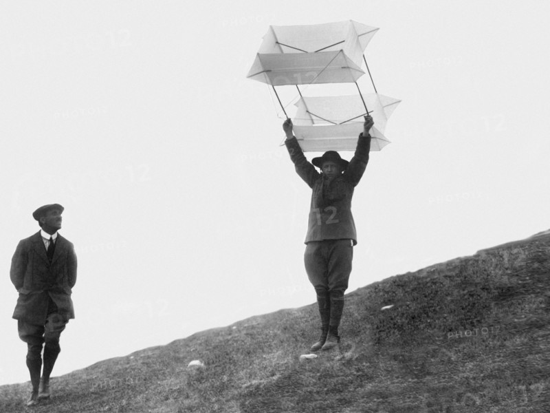 italy, the top of bisbino mountain, boy scout throwing the kite flying deer, 1910-20