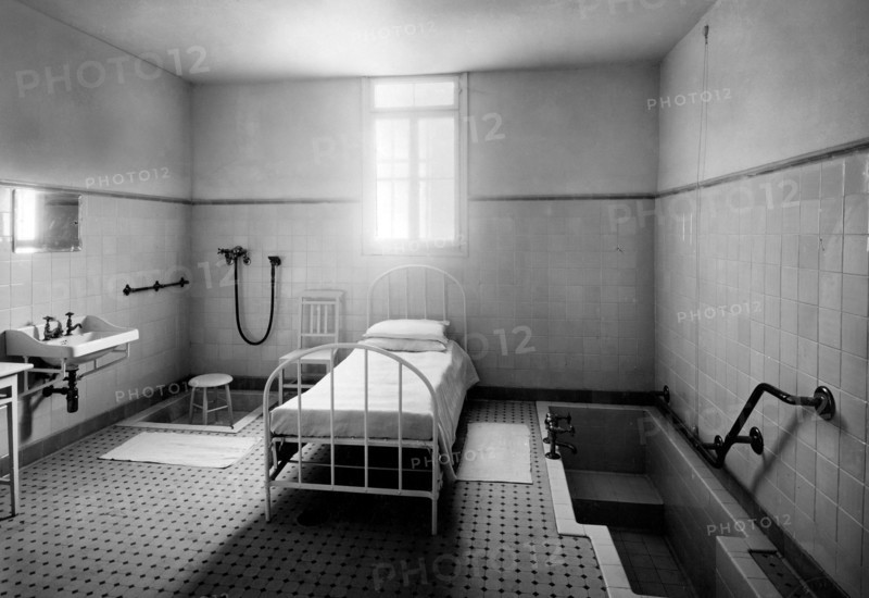 abano terme, hotel reale orologio, salle de soins spa, 1947