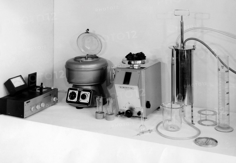 instruments pour tester les matériaux d'entretien des routes, 1960