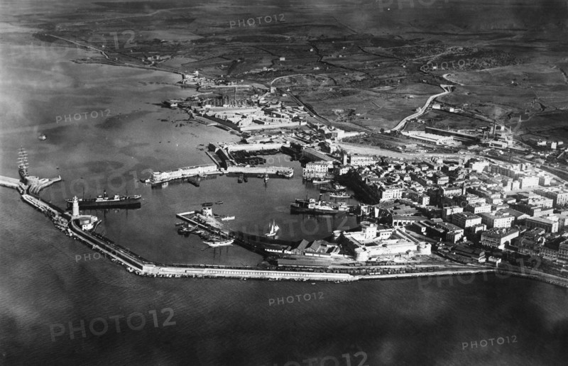 vue de civitavecchia, rome, 1920