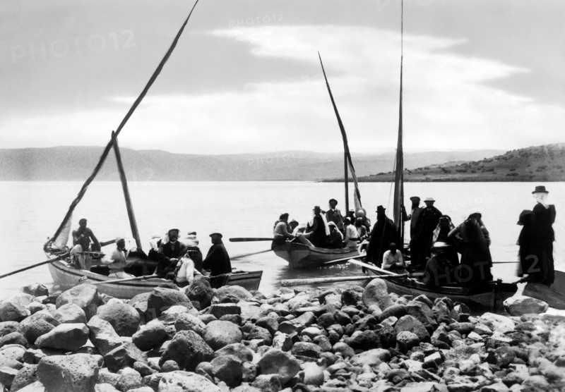 moyen-orient, israel, palestine, pelerins sur le lac tiberias, 1920 1930