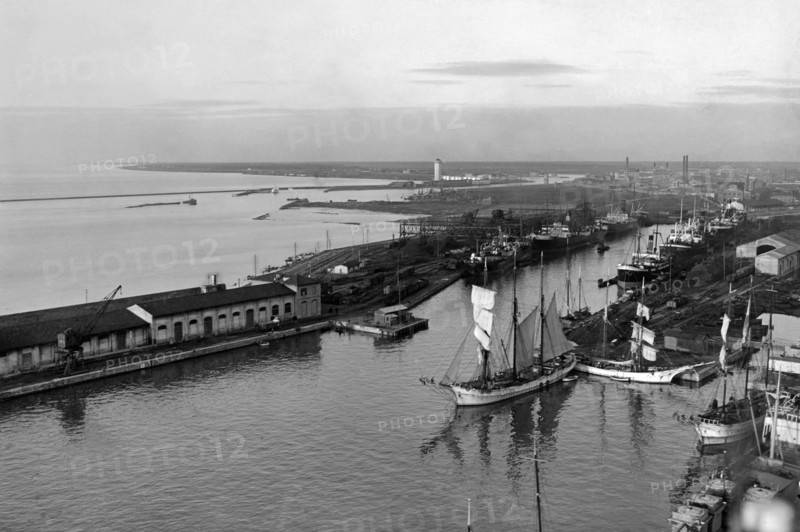 eurpoa, italie, toscane, livourne, vue du nouveau port, 1920 1930