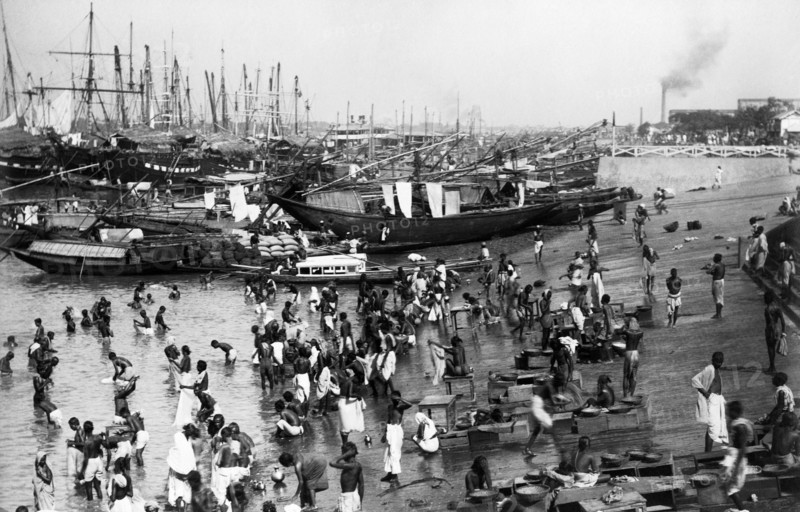 asie, inde, calcutta, baigneurs sur le gange, 1900 1910