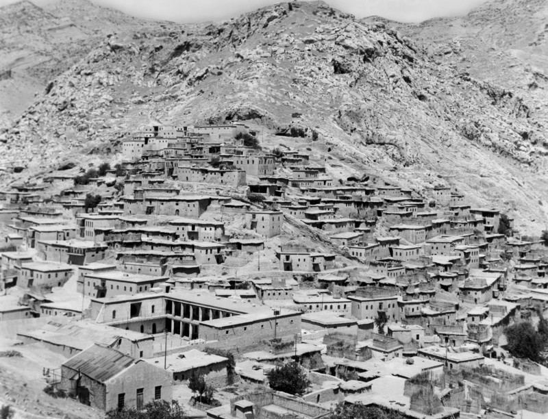 moyen-orient, irak, vue de la ville d'aqra, 1957