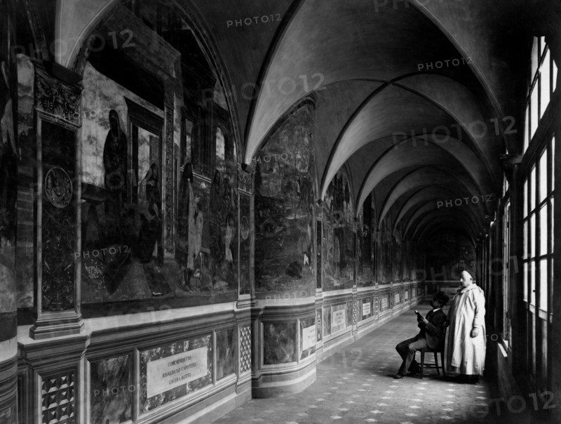 italie, toscane, sienne, la loggia du grand cloître de l'abbaye de monte oliveto maggiore, 1900 1910