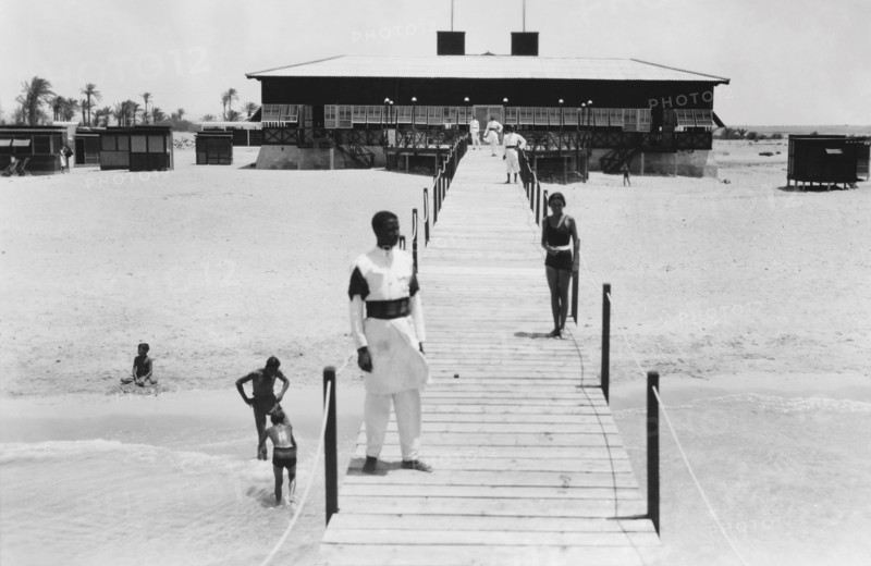 afrique, libye, bengali, chalet municipal sur la plage de giuliana, 1930