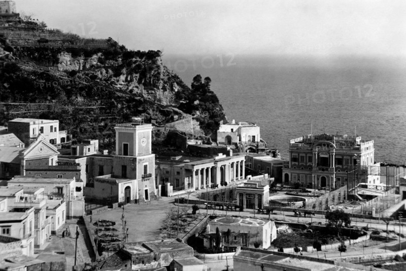 Campanie, île d'Ischia, stations thermales de lacco ameno, regina isabella et santa restituto, 1950