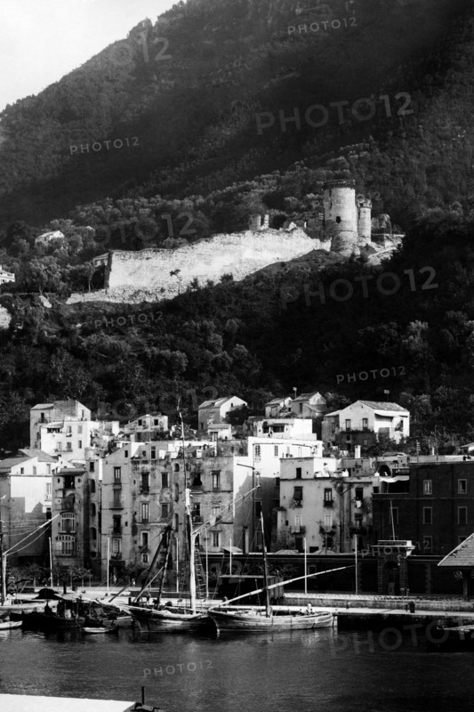 campanie, castellamare di stabia, vue du château angevin, 1930