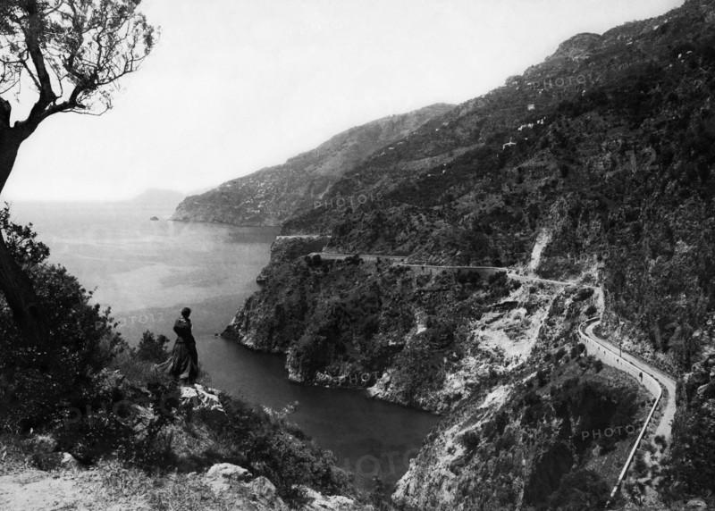 italie, campanie, vue de la route de positano à amalfi, 1900 1910