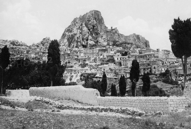 europa, italie, sicile, caltabellotta, vue de la ville, 1920 1930