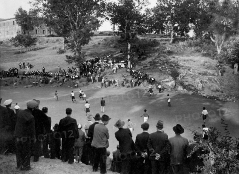 italie, calabre, cosenza, nouveau terrain de sport du couvent de la réforme, 1940