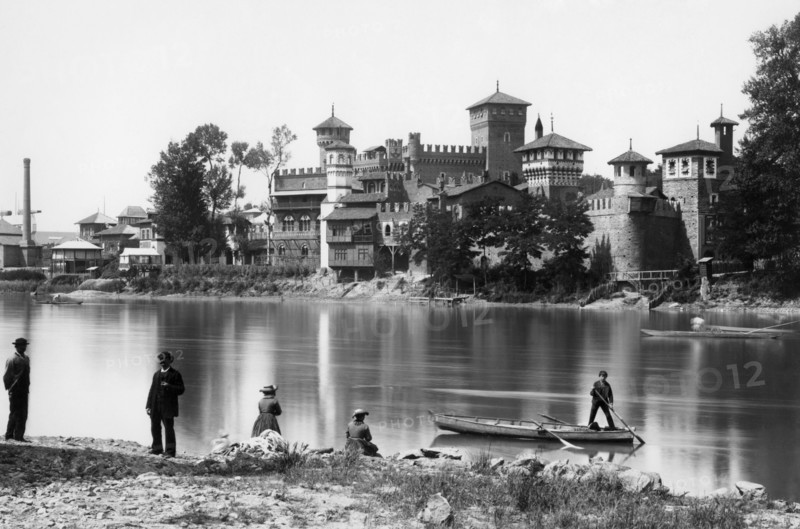 europe, italie, turin, village et château médiéval, 1910