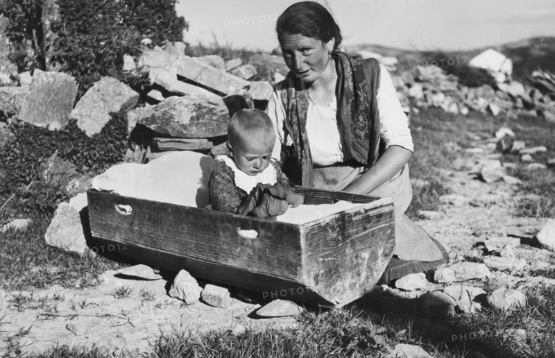 mère et fils, teramo, abruzzes, italie 1930-40