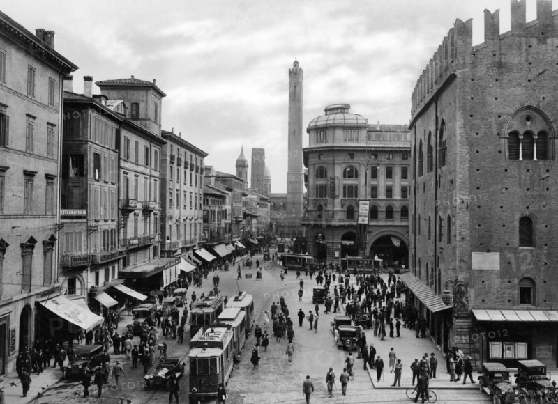 rue rizzoli, bologne, émilie romagne, italie, 1920-30