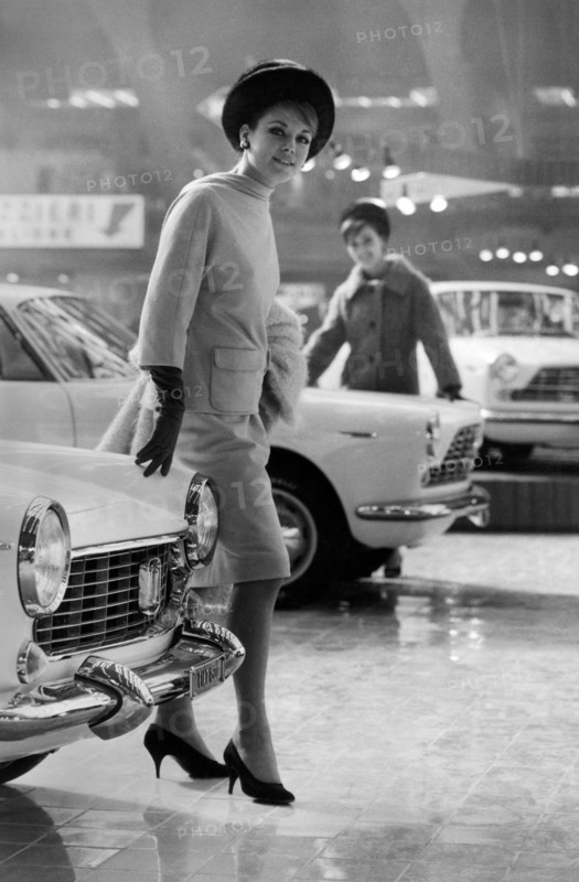 europe, italie, piedmont, turin, salon de l'automobile, stand fiat, 1963
